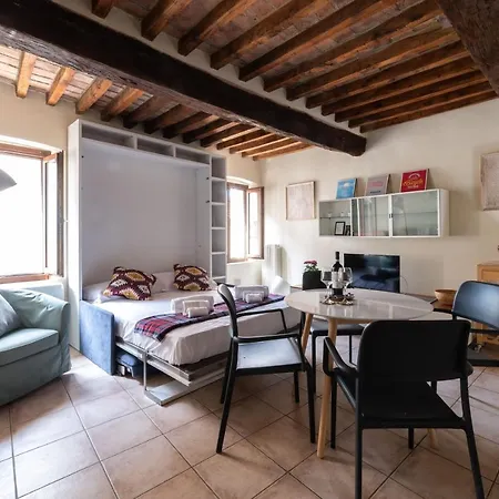 A Due Passi Della Casa Natale Del Maestro Toscanini